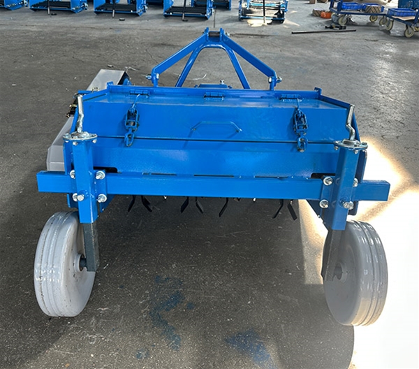 藍(lán)色雙軸甩刀殺秧機(jī)