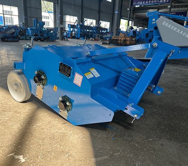 藍(lán)色雙軸甩刀殺秧機(jī)